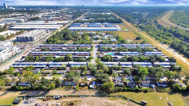 11002 Hammerly Boulevard 12, Houston, TX 77043