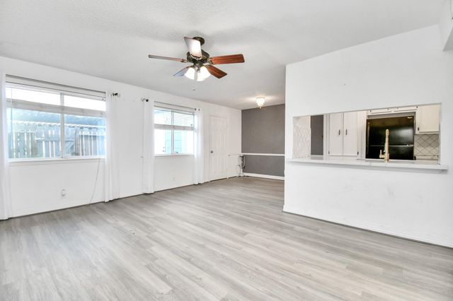 11002 Hammerly Boulevard 12, Houston, TX 77043