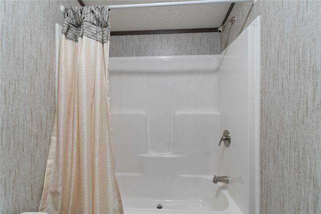 11 BIRCH Circle, Williamson, NY 14589