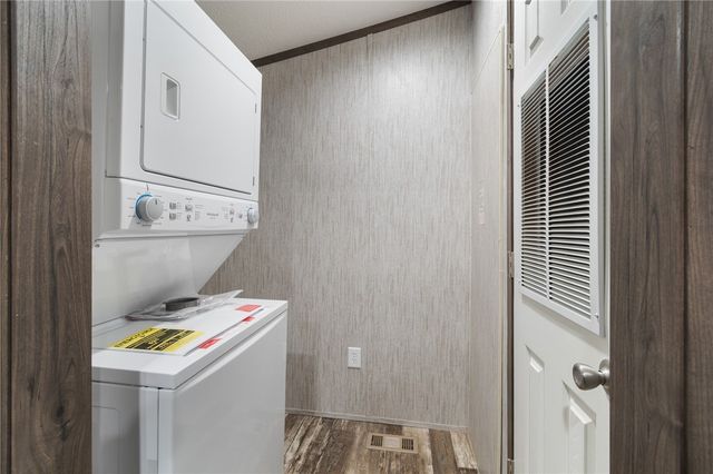 11 BIRCH Circle, Williamson, NY 14589