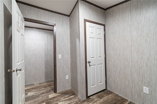 11 BIRCH Circle, Williamson, NY 14589