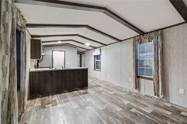 11 BIRCH Circle, Williamson, NY 14589