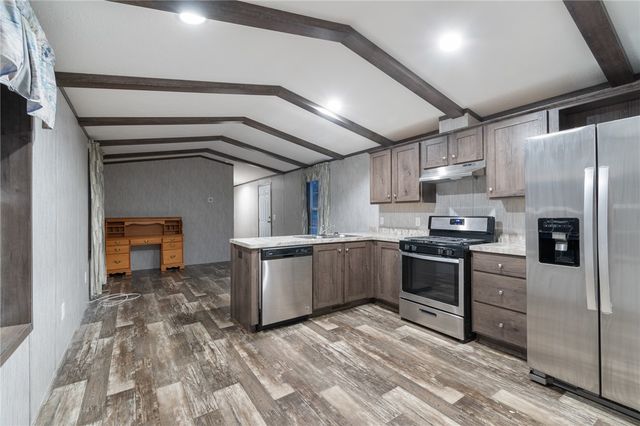 11 BIRCH Circle, Williamson, NY 14589