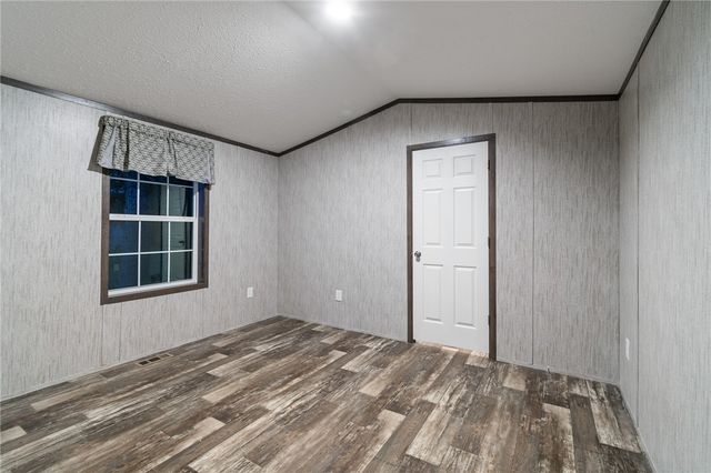 11 BIRCH Circle, Williamson, NY 14589