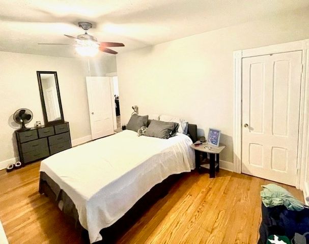 7 Ekman St, Worcester, MA 01607