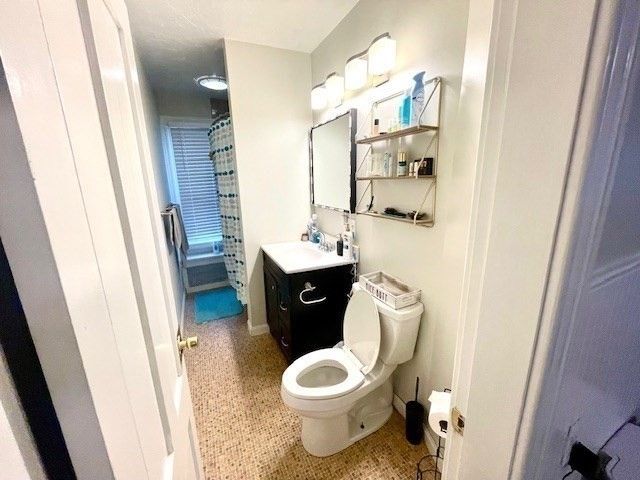 7 Ekman St, Worcester, MA 01607
