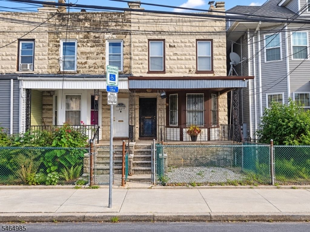 22 Willoughby St 1, Newark City, NJ 07112 — exterior