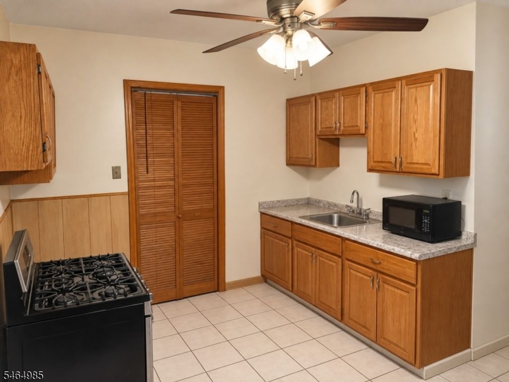 22 Willoughby St 1, Newark City, NJ 07112 — photo 3