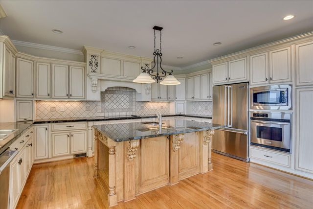 837 RIVER BLUFF Road, North Augusta, SC 29841