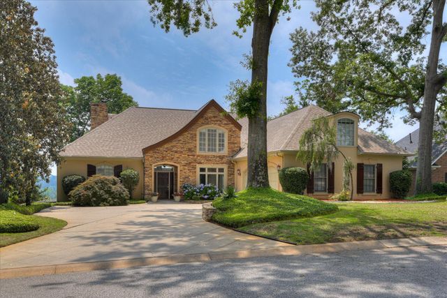 837 RIVER BLUFF Road, North Augusta, SC 29841