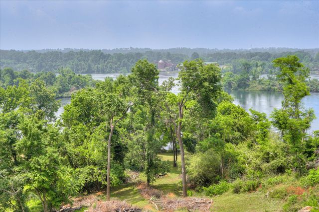 837 RIVER BLUFF Road, North Augusta, SC 29841