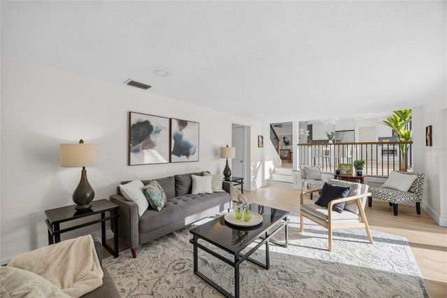 8507 WOODDALE COURT, Tampa, FL 33615