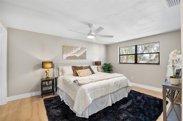 8507 WOODDALE COURT, Tampa, FL 33615