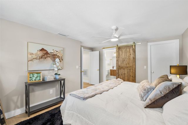 8507 WOODDALE COURT, Tampa, FL 33615