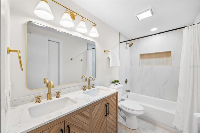 8507 WOODDALE COURT, Tampa, FL 33615