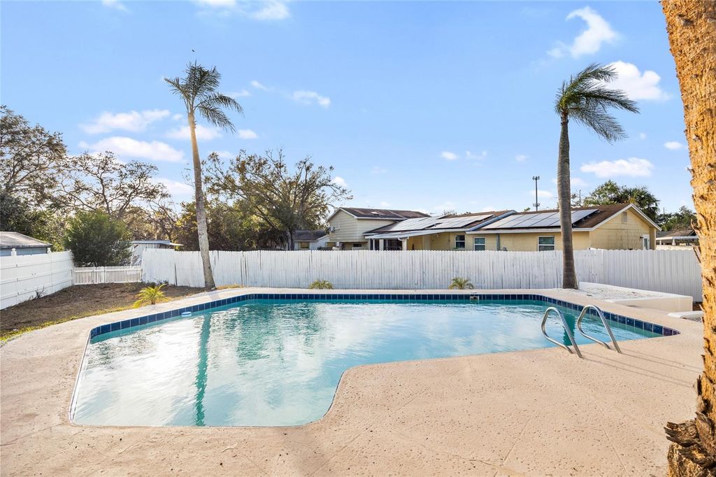 Image 29 of property listing at 8507 WOODDALE COURT, Tampa, FL 33615