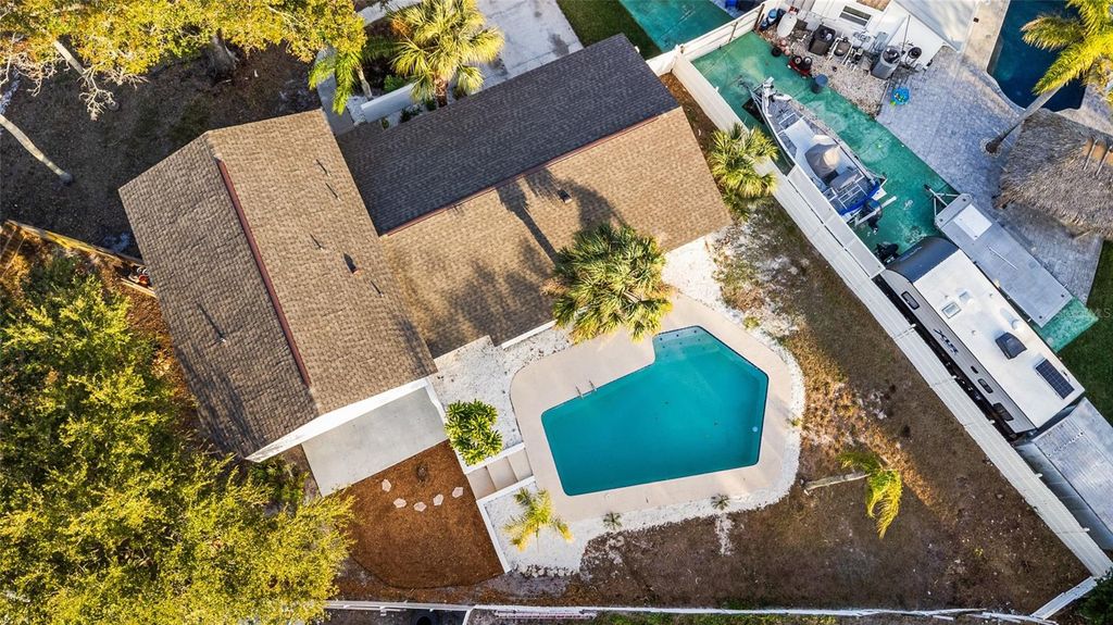 Image 30 of property listing at 8507 WOODDALE COURT, Tampa, FL 33615