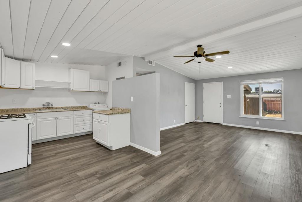 4152 Cabinet Cir, North Highlands, CA 95660
