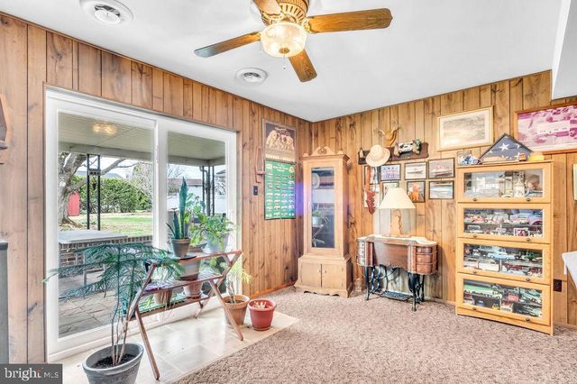 672 W SPRING ST, Fleetwood, PA 19522