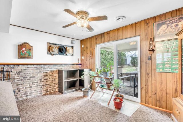 672 W SPRING ST, Fleetwood, PA 19522