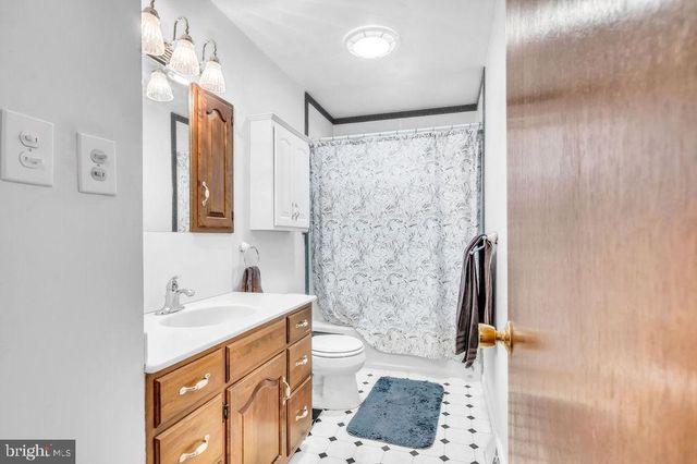 672 W SPRING ST, Fleetwood, PA 19522