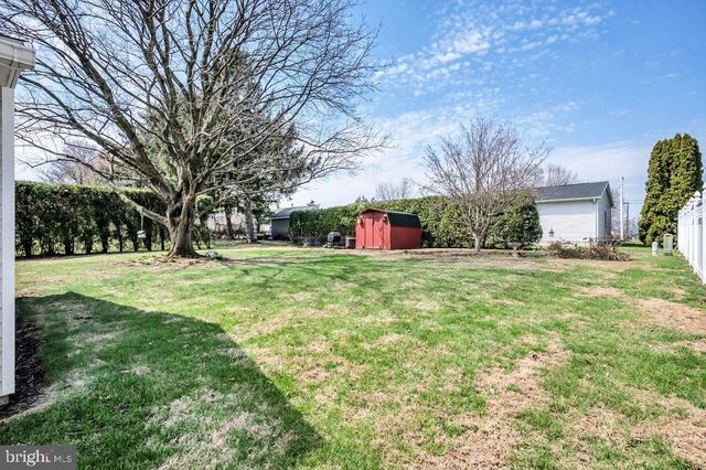 672 W SPRING ST, Fleetwood, PA 19522