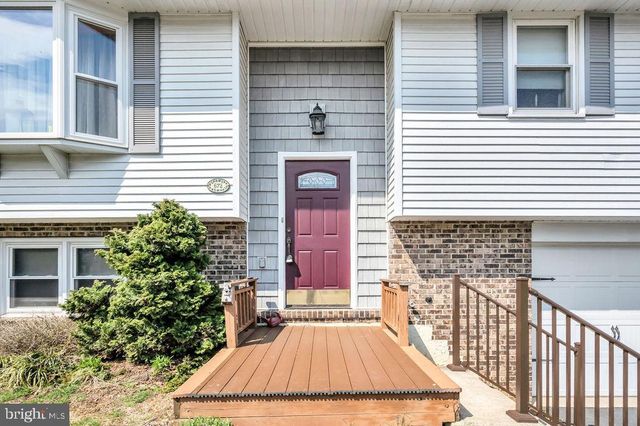 672 W SPRING ST, Fleetwood, PA 19522