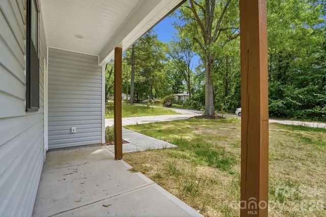 1230 Wilmington Avenue, Statesville, NC 28677