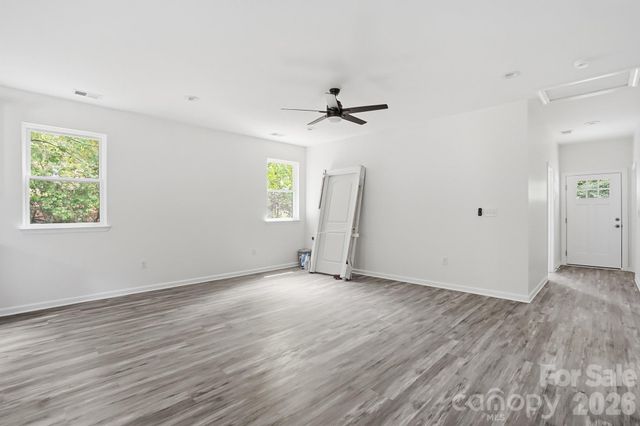 1230 Wilmington Avenue, Statesville, NC 28677