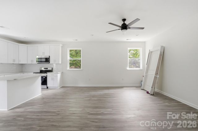 1230 Wilmington Avenue, Statesville, NC 28677