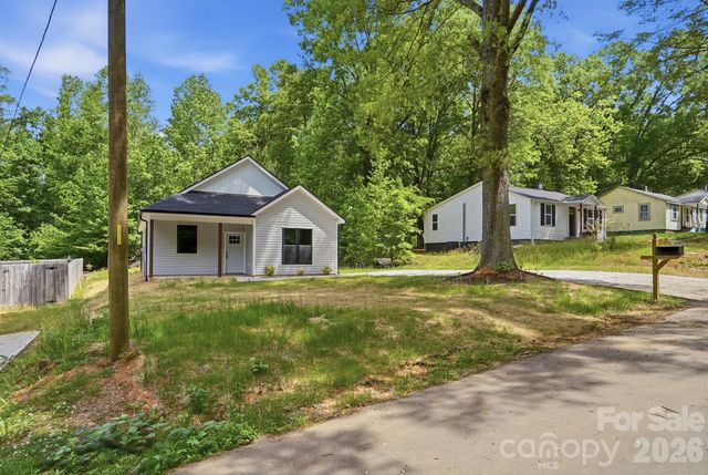 1230 Wilmington Avenue, Statesville, NC 28677