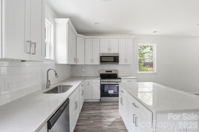 1230 Wilmington Avenue, Statesville, NC 28677