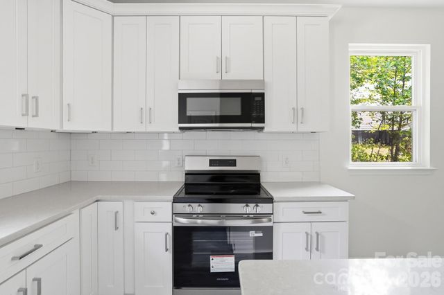 1230 Wilmington Avenue, Statesville, NC 28677
