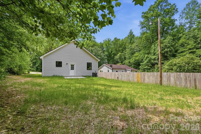 1230 Wilmington Avenue, Statesville, NC 28677