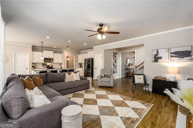 5193 Parkwood Drive, Flowery Branch, GA 30542