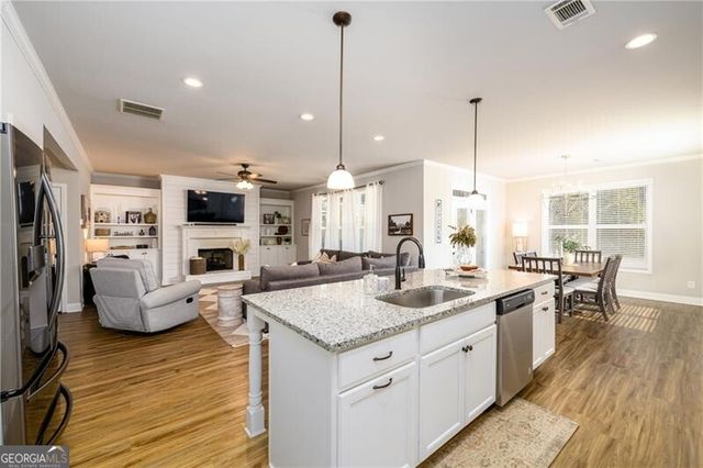 5193 Parkwood Drive, Flowery Branch, GA 30542