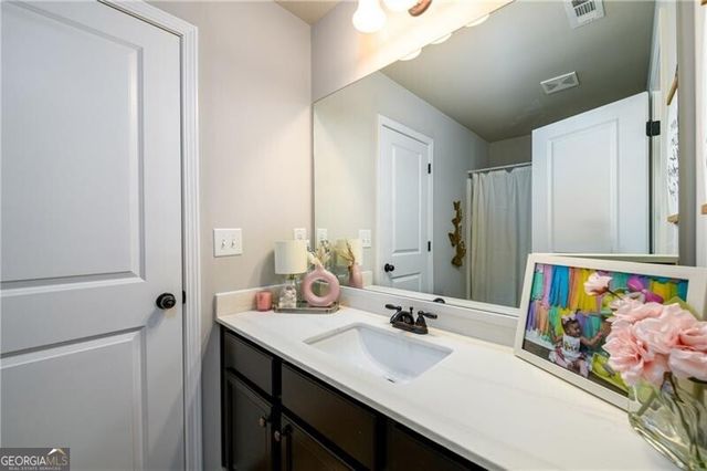 5193 Parkwood Drive, Flowery Branch, GA 30542