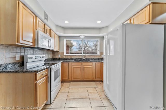 31659 Perth Street, Livonia, MI 48154