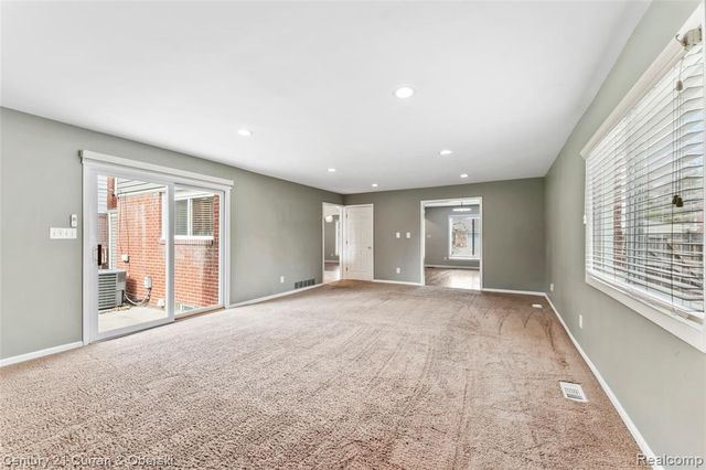 31659 Perth Street, Livonia, MI 48154