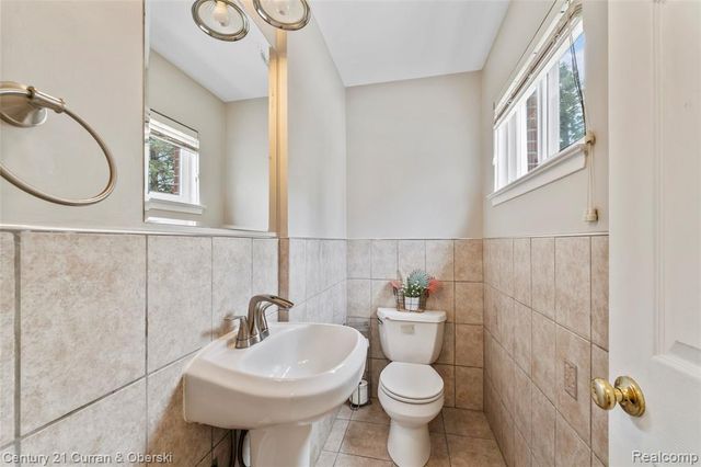 31659 Perth Street, Livonia, MI 48154