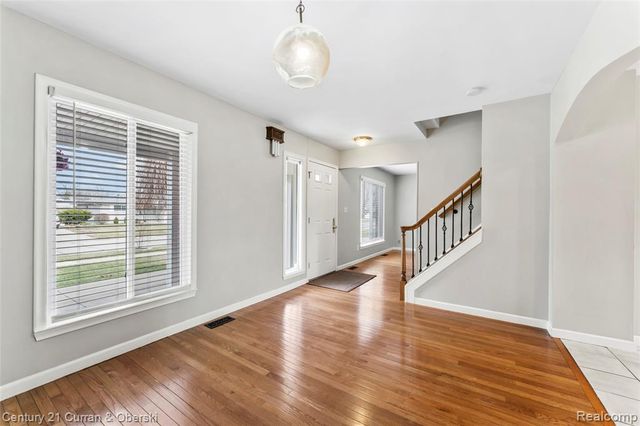 31659 Perth Street, Livonia, MI 48154