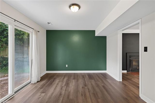 158 Saunders RD, Hampton, VA 23666
