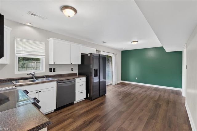 158 Saunders RD, Hampton, VA 23666