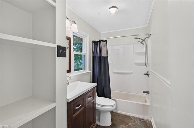 158 Saunders RD, Hampton, VA 23666