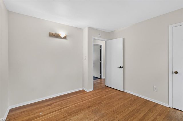 158 Saunders RD, Hampton, VA 23666