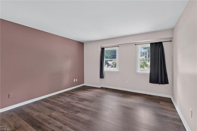 158 Saunders RD, Hampton, VA 23666
