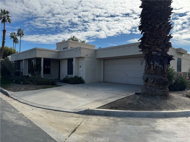 250 Via Reneca, Palm Desert, CA 92260