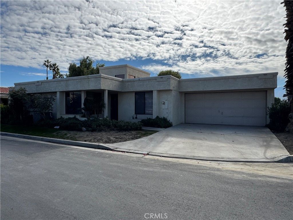 250 Via Reneca, Palm Desert, CA 92260