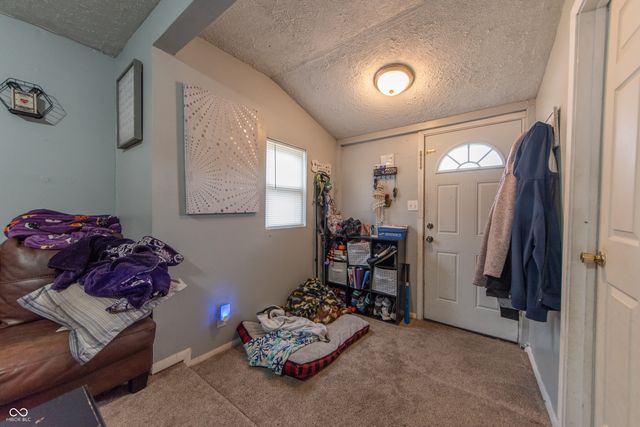 663 S Vine Street, Seymour, IN 47274
