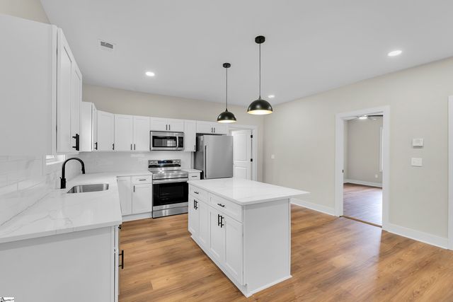 36 Dorsey Boulevard, Greenville, SC 29611